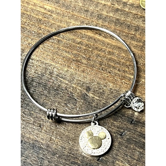 Disney Bling Adjustable Charm Bracelet Never Stop Believing - Picture 3 of 3